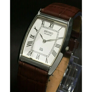 Vintage Style Seiko Quartz Mens Silver Watch & White accents W/ Leather Strap
